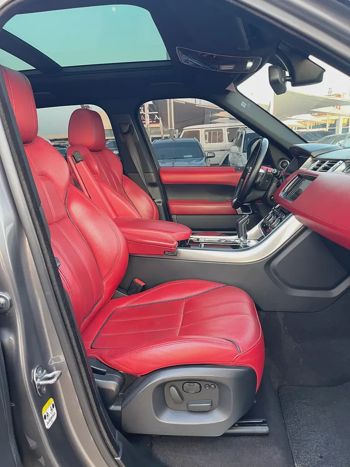 رنج روفر 2014 محول SVRنظيف Land Rover Range Rover Sport HSE S 2014 - GCC Specs - Well Maintained-16-16