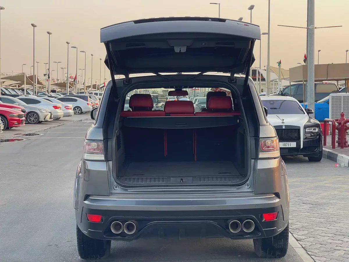 رنج روفر 2014 محول SVRنظيف Land Rover Range Rover Sport HSE S 2014 - GCC Specs - Well Maintained-18-18