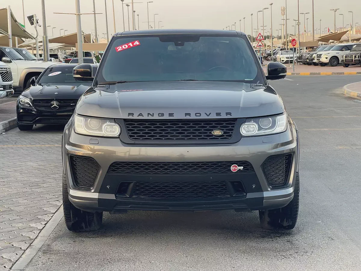 رنج روفر 2014 محول SVRنظيف Land Rover Range Rover Sport HSE S 2014 - GCC Specs - Well Maintained