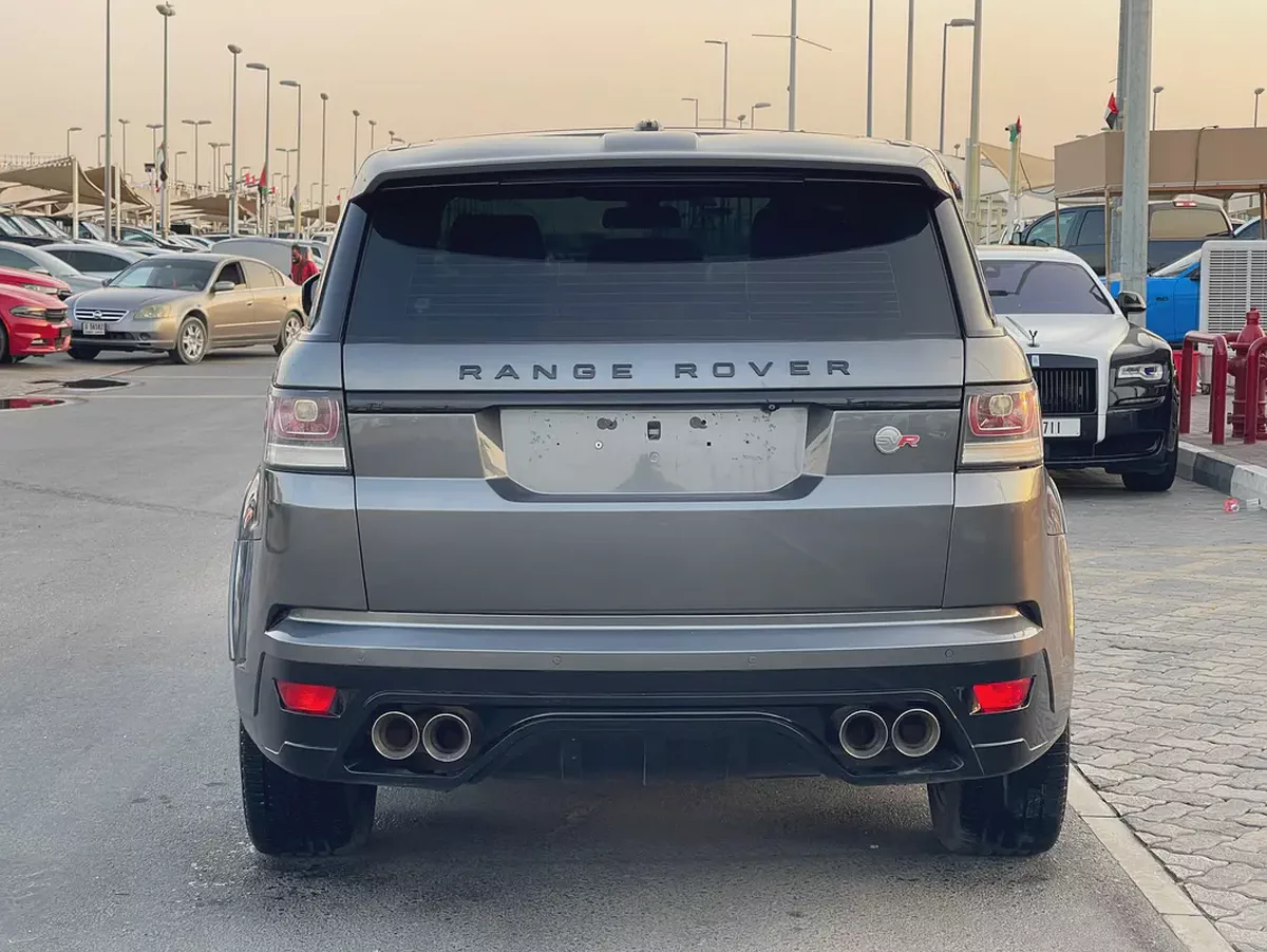 رنج روفر 2014 محول SVRنظيف Land Rover Range Rover Sport HSE S 2014 - GCC Specs - Well Maintained-4-4