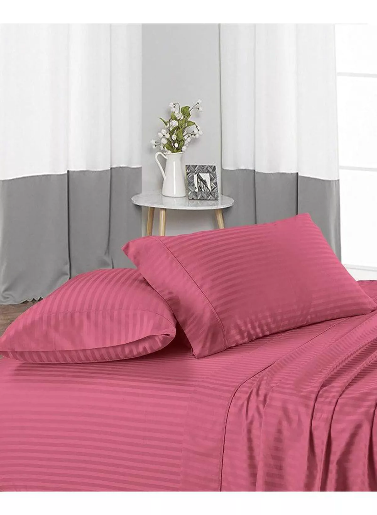 Pack of 2 Premium Down Alternative Filled Bed Pillows, Featuring Breathable Cover, Microfiber Filling and Plush Bounce-Back Design, Hypoallergenic and Luxurious Hotel Quality Pillow Set, in Maroon Color-4-4