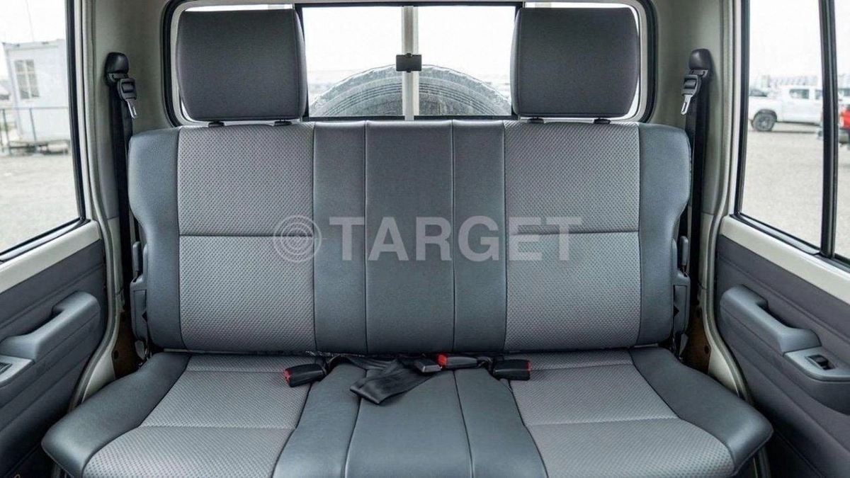 Toyota Land Cruiser Pick Up TOYOTA LAND CRUISER 79 4.2L 4X4 MY2025 diesel-5-0