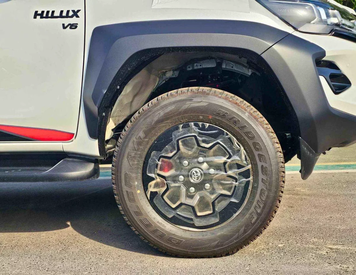 Toyota Hilux GR SPORT WIDE BODY / 4.0L PETROL V6 / OVER FENDER / TRIP TRONIC / 360*CAMERA / DRIVER PWR SEATS WITH-6-0