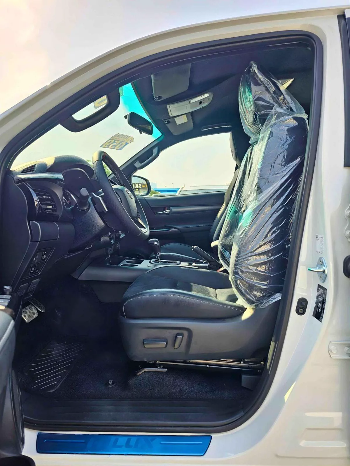 Toyota Hilux GR SPORT WIDE BODY / 4.0L PETROL V6 / OVER FENDER / TRIP TRONIC / 360*CAMERA / DRIVER PWR SEATS WITH-7-0