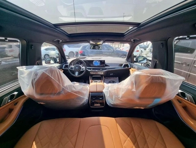 BMW X5 xDrive40i Luxury M Sport Package 3.0L xDrive 40i M Sport Under Warranty & Service 2025 GCC-12