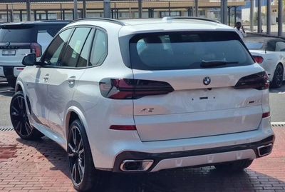 BMW X5 xDrive40i Luxury M Sport Package 3.0L xDrive 40i M Sport Under Warranty & Service 2025 GCC-13