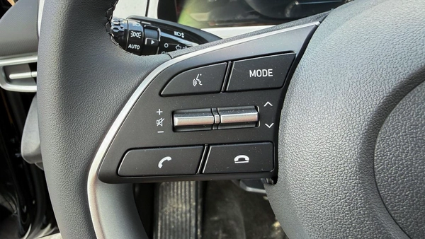 HYUNDAI ELANTRA 1.5 CHINESE SPECS 2025 MODEL FULL OPTION
