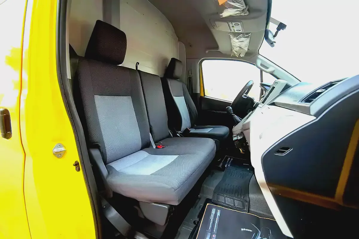 High Roof | Manual | Freezer Van | GCC Specs | Ref#T03514-10-10