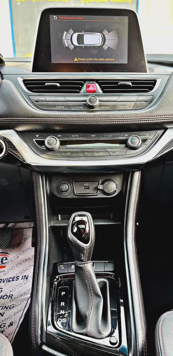 JAC JS3 Flagship 2023, GCC Specs - Like New!