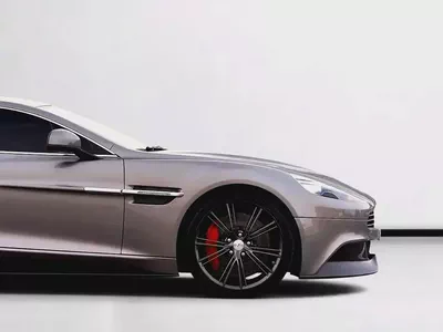 RARE FULL CARBON SPEC | GCC CAR | V12 ENGINE | 2014-8