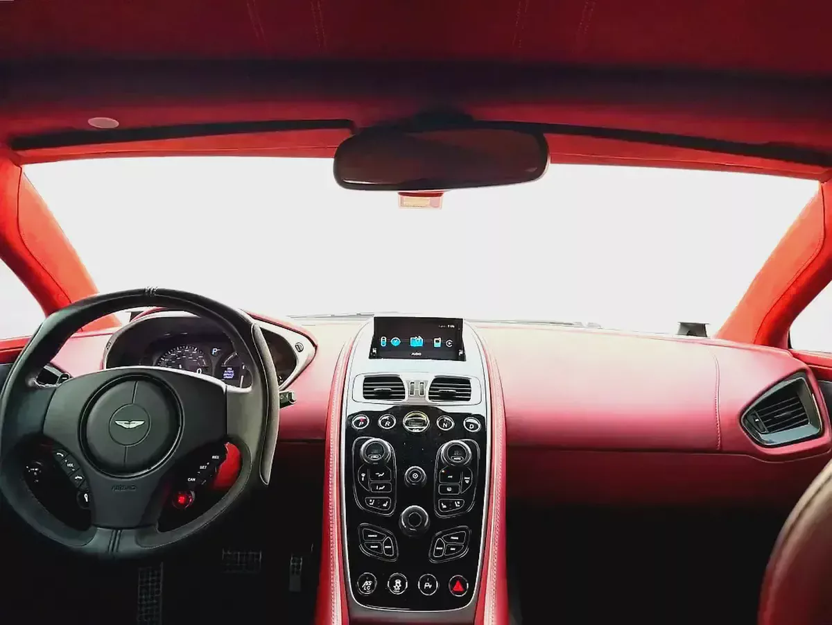 RARE FULL CARBON SPEC | GCC CAR | V12 ENGINE | 2014-12-12