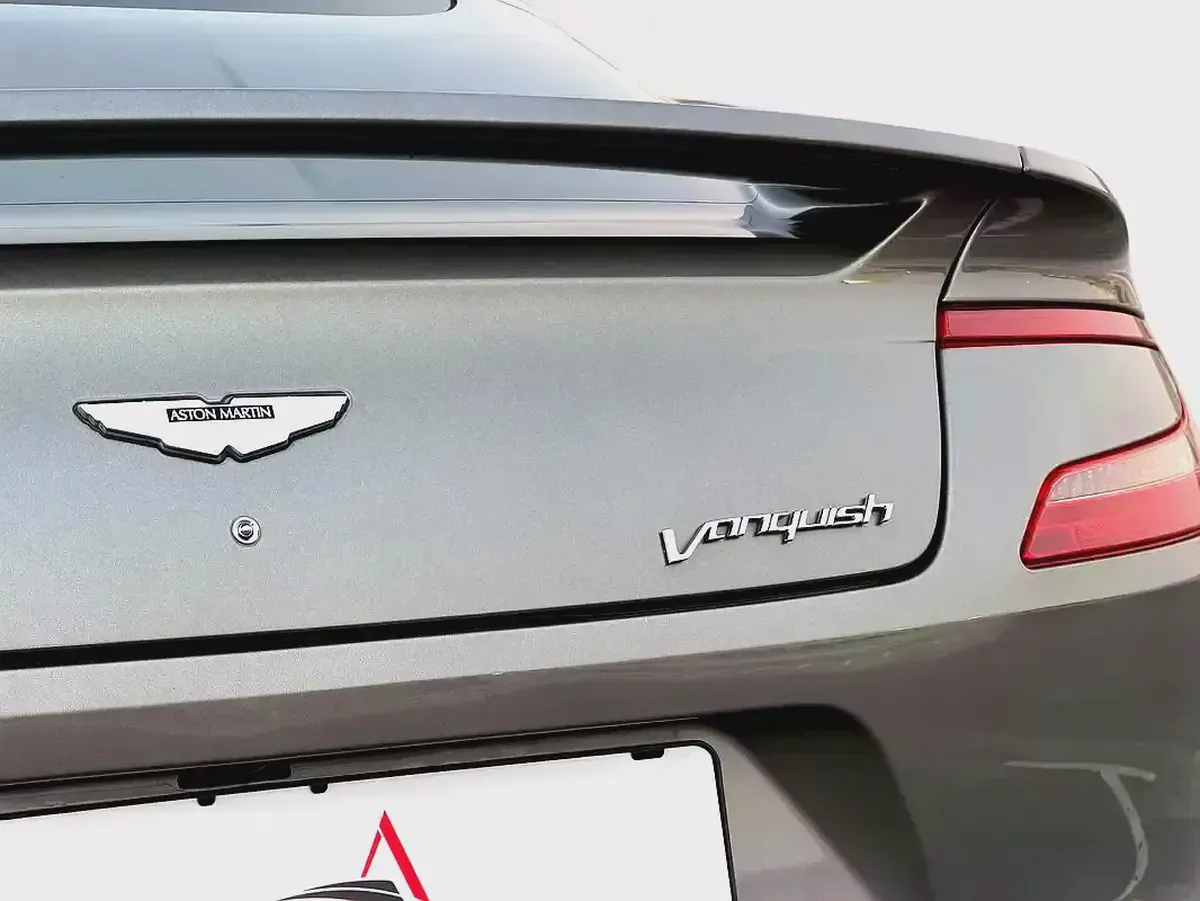 RARE FULL CARBON SPEC | GCC CAR | V12 ENGINE | 2014-6-6