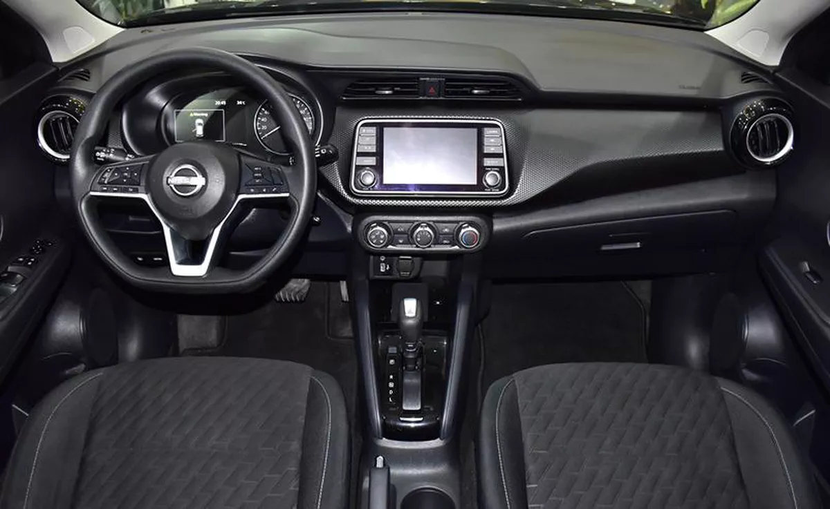 Nissan Kicks ( 2024 Model ) in Black Color GCC Specs-9-9