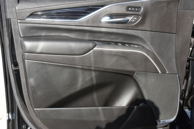 CADILLAC ESCALADE LUXURY 2023 | BLACK-11