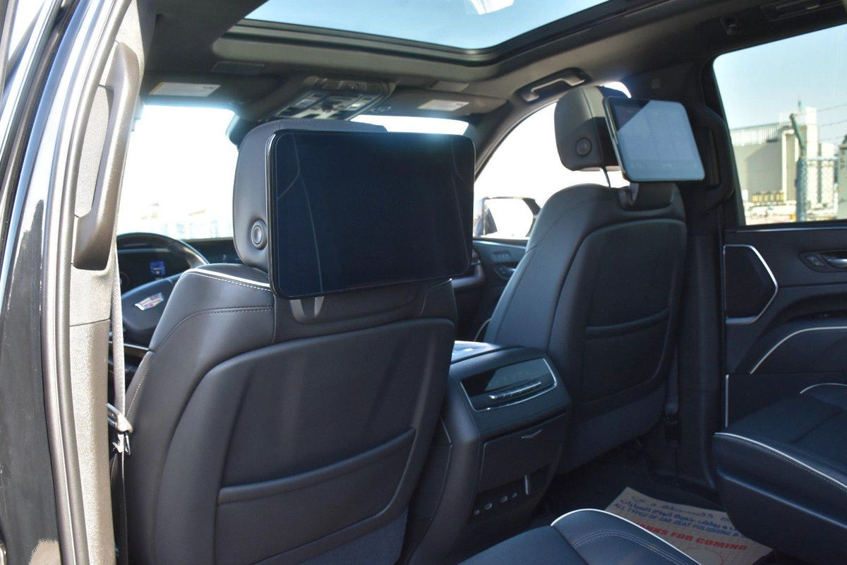 CADILLAC ESCALADE LUXURY 2023 | BLACK-9-9
