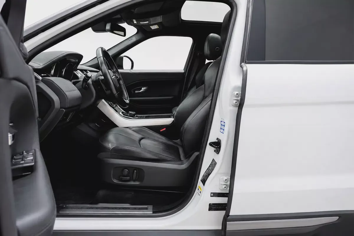 Range Rover Evoque SE 2019 | GCC Specs | 2 Keys | AED 1,175 / Monthly-8-8