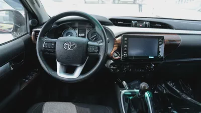 Brand New Toyota Hilux Double Cab GLX 2.7 SR5 2026 - GCC Specs-15
