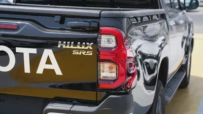 Brand New Toyota Hilux Double Cab GLX 2.7 SR5 2026 - GCC Specs-6