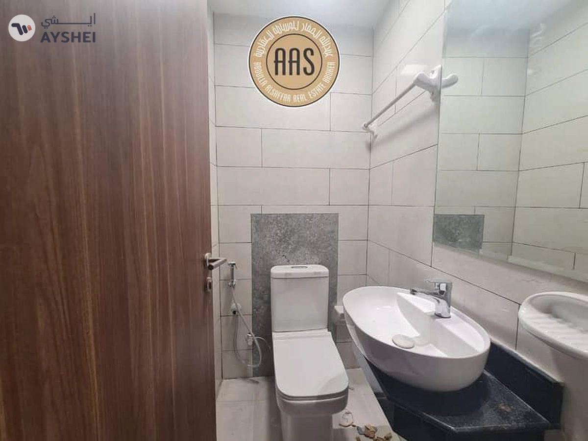 Lavish brand new luxurious huge 1bhk with all amenities-8-8