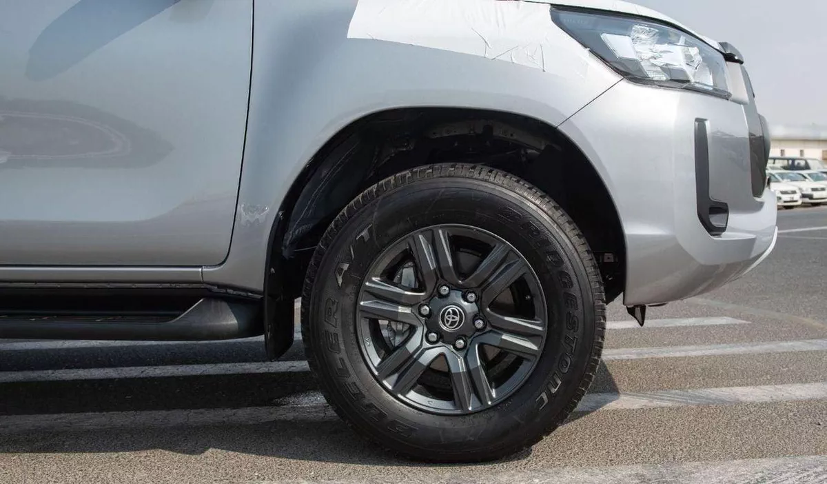Toyota Hilux SGLX TOYOTA HILUX 2.4L MID OPTION A/T MY2025 FOR EXPORT-6-0