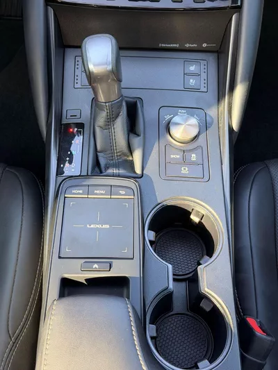 Lexus IS300  Lexus IS 300 2024-10