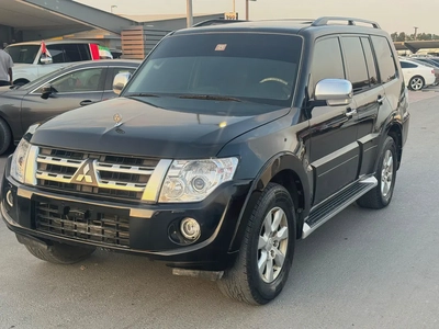 Mitsubishi Pareto 2013 fullopshin black color GCC calen car-5