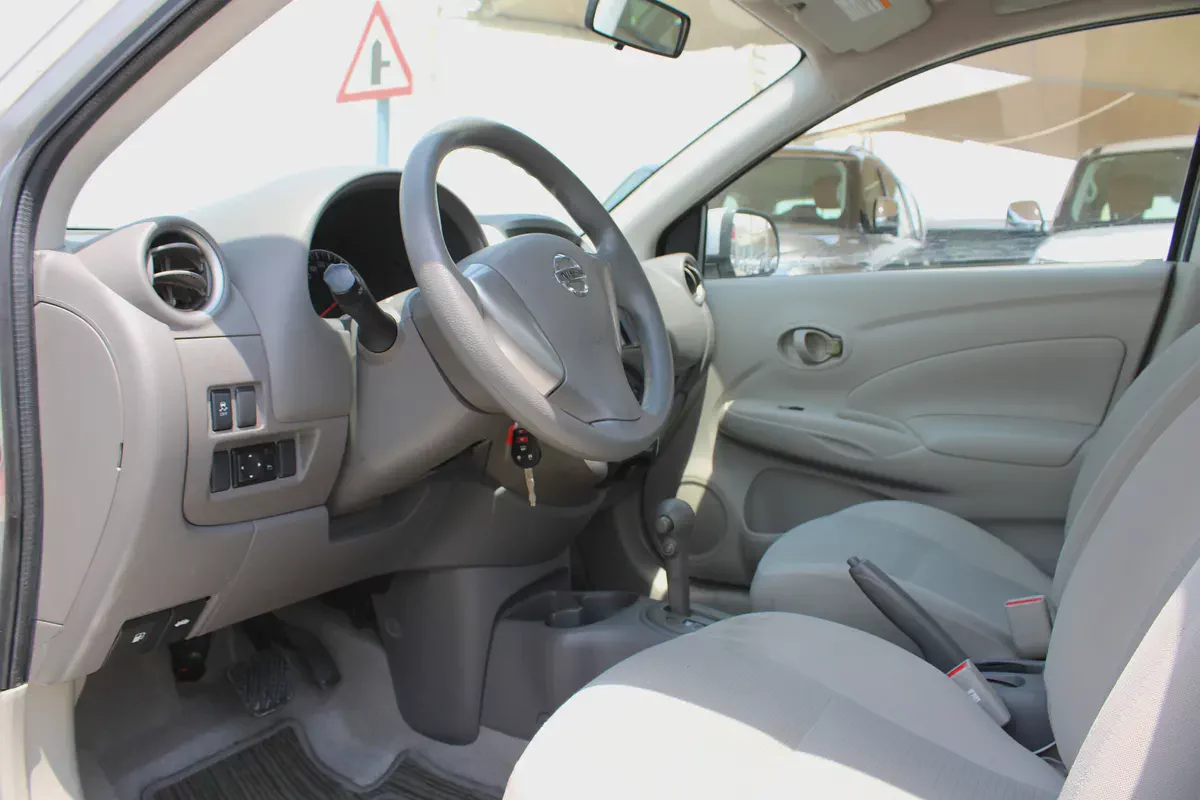 Nissan Sunny S 2023 GCC Specs-7-7