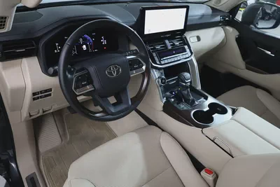 -LAND CRUISER 2026 -GXR  -5000KM -UNDER WARRANTY & SERVICE-8