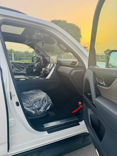 LEXUS LX600 SIGNATURE 2025 | 3.5L | ZERO KM | GCC | FULL OPTIONS-11