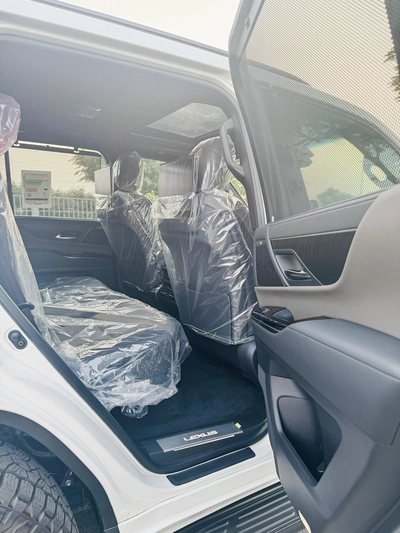 LEXUS LX600 SIGNATURE 2025 | 3.5L | ZERO KM | GCC | FULL OPTIONS-4
