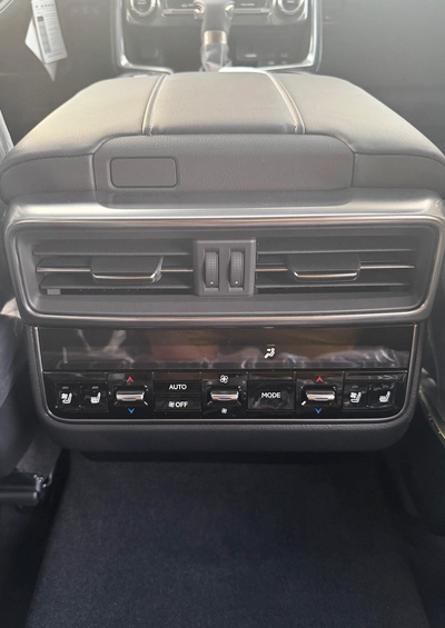 LEXUS LX600 SIGNATURE 2025 | 3.5L | ZERO KM | GCC | FULL OPTIONS-16