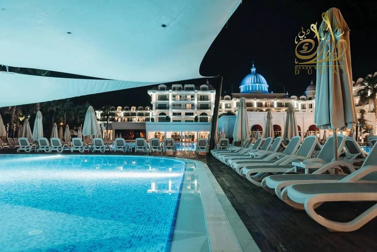 ELEGANT LIVING | LIVE BRIGHT | PREMIUM RESIDENCES-6-6