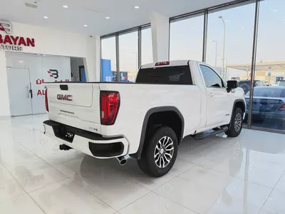 جي ام سي سييرا GMC Sierra AT4  ابيض / اسود 2022 (بن حمودة)-2