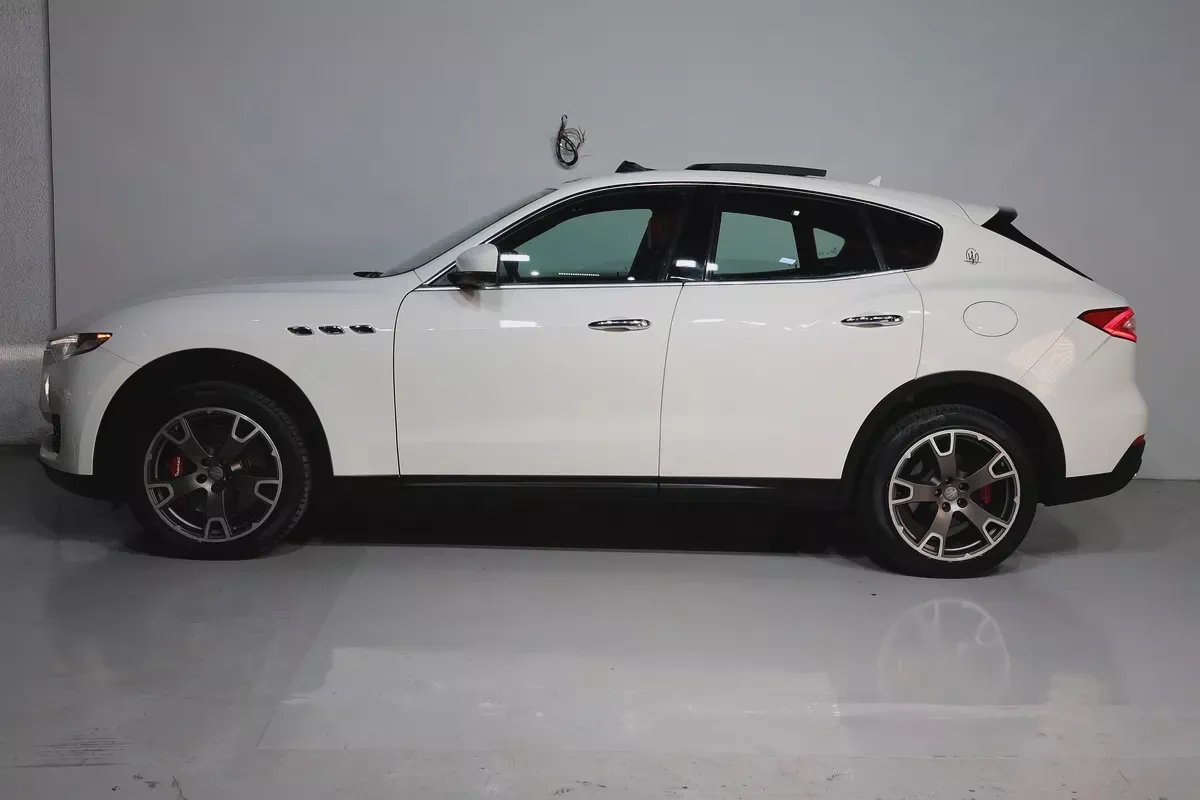 Maserati Levante SQ4 2019 | GCC Specs | 173000KM | Excellent Condition-6-6