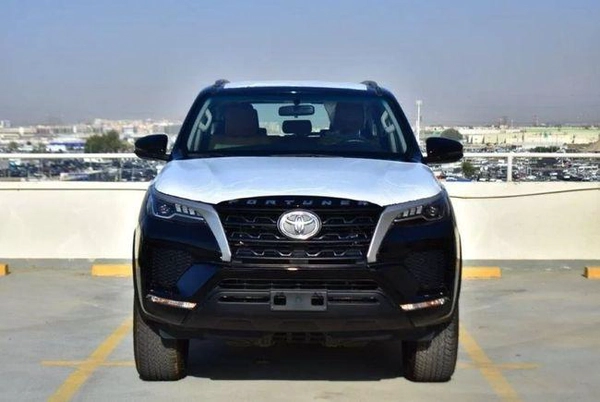Toyota Fortuner SR5 2.7L V4 PTR 7SET