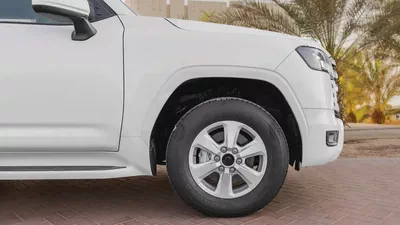 2026 Toyota Land Cruiser GXR 3.5L AT Petrol (Basic)-5