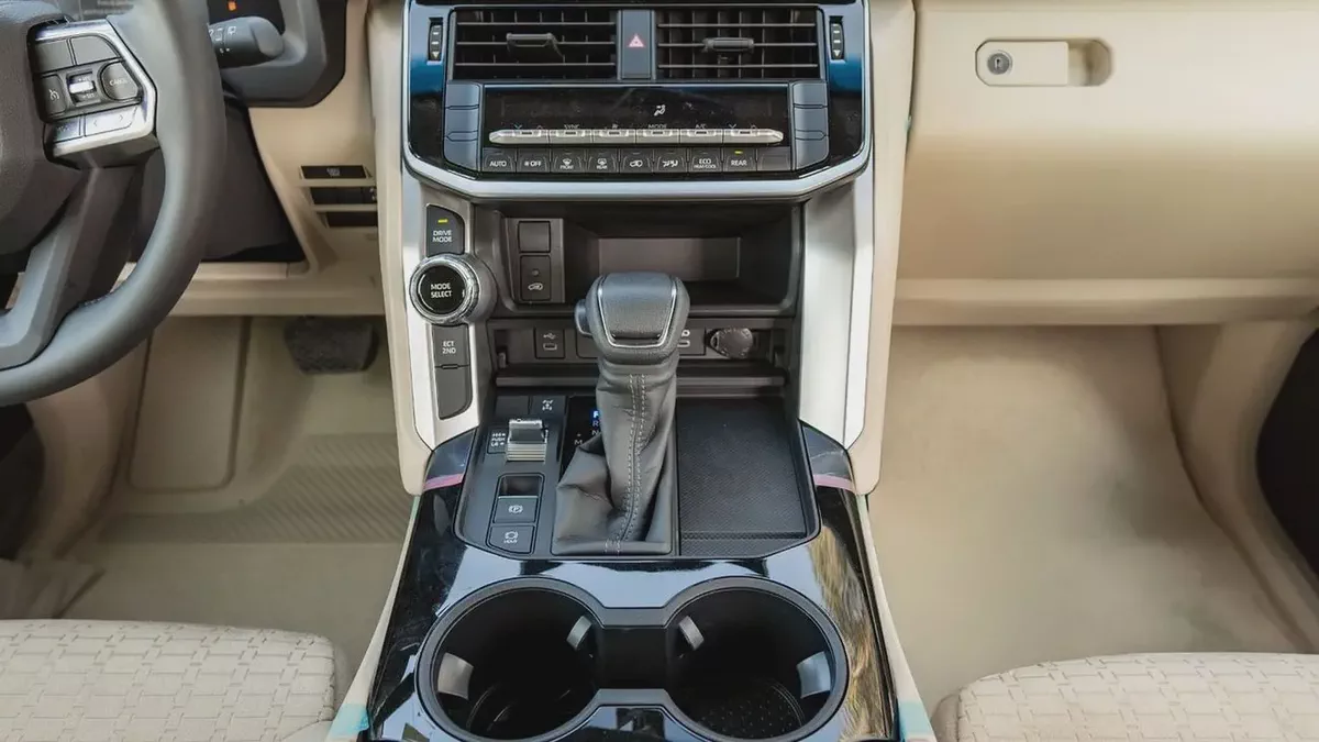 2026 Toyota Land Cruiser GXR 3.5L AT Petrol (Basic)-13-13