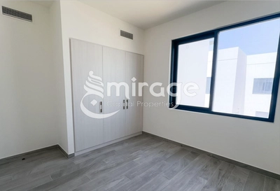 Villa for sale in Yas Park Views, Yas Island-9