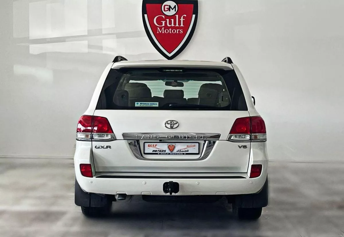 Toyota Land Cruiser GXR V6 3.0L-6CYL GCC FULL OPTION-EXCELLENT CONDITION-VAT INCLUSIVE-4-0