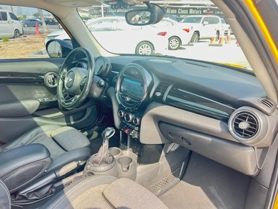 MINI COOPER 2016 FULL OPTION FULL SERVICE HISTORY GCC SPEC-17