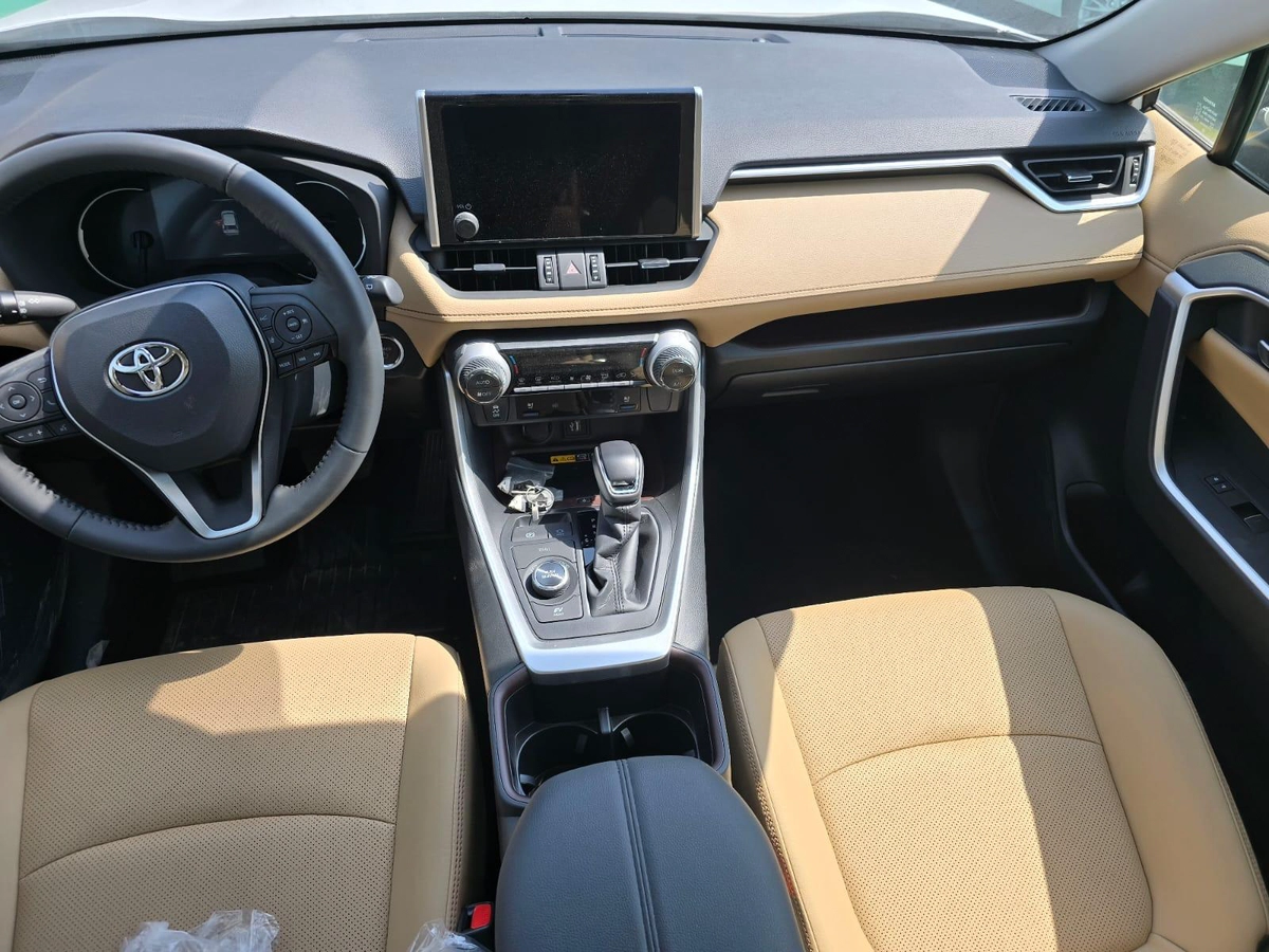 New 2025 Toyota RAV4-7-7