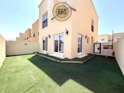 SINGLE ROW WITH LANDSCAPING 4BR+MAID VILLA FOR RENT-0