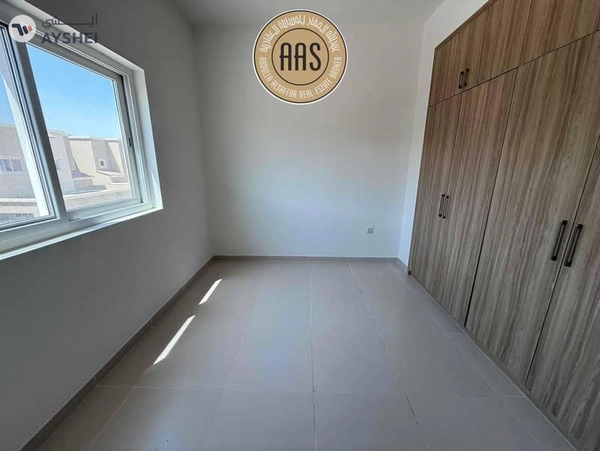SINGLE ROW WITH LANDSCAPING 4BR+MAID VILLA FOR RENT