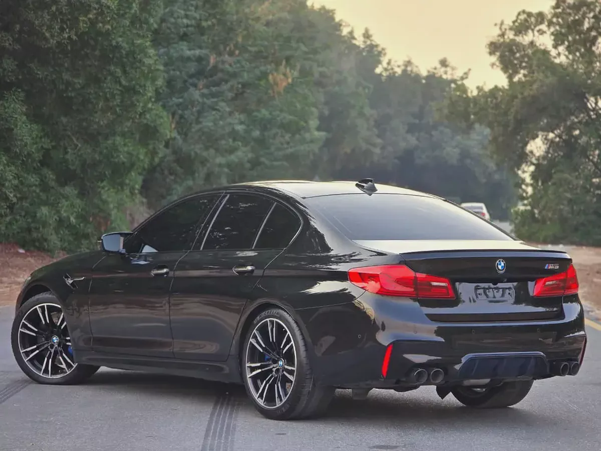 BMW M5 Competition 2019 Korean Specs - Perfect condition - Low mileage - Twin turbo-6-6