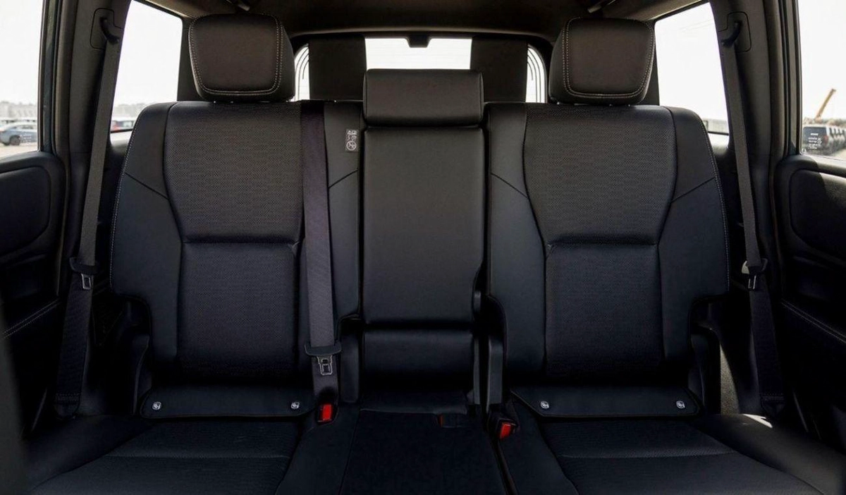 Toyota Prado TOYOTA PRADO 250 WX+ LUXURY 2.8D AT MY2025 – GREY-16-0