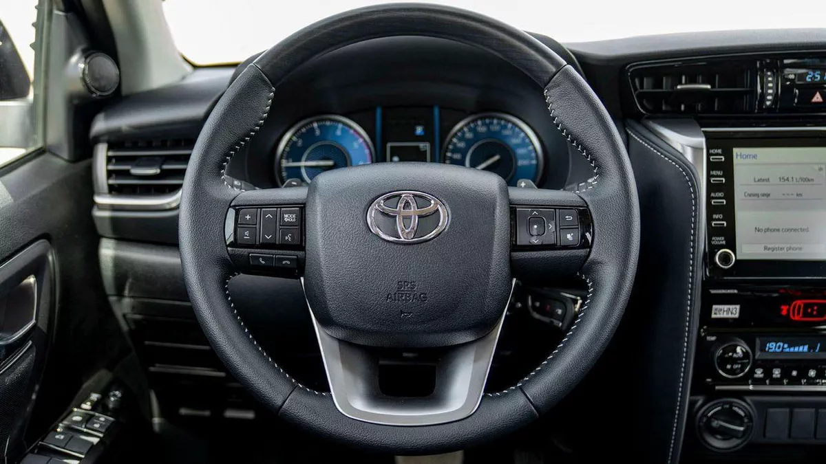 Toyota Fortuner EXR Toyota Fortuner 2.4L Diesel 4X4 MY2025-17-0