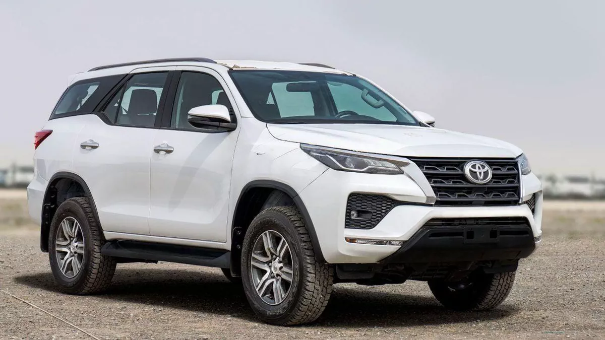 Toyota Fortuner EXR Toyota Fortuner 2.4L Diesel 4X4 MY2025
