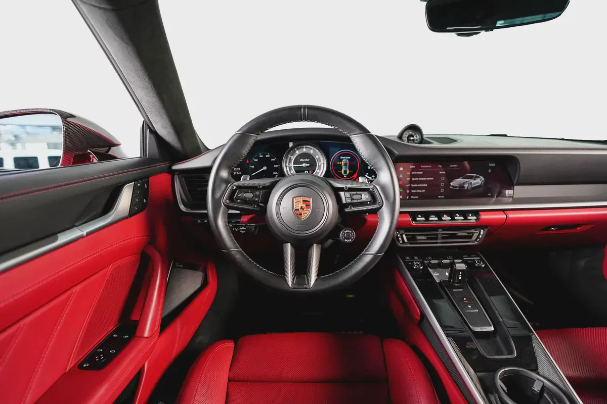 Porsche 992 Turbo-GCC-Bespoke Order-Carbon Fiber Light Weight Package-Porsche warranty-16-16