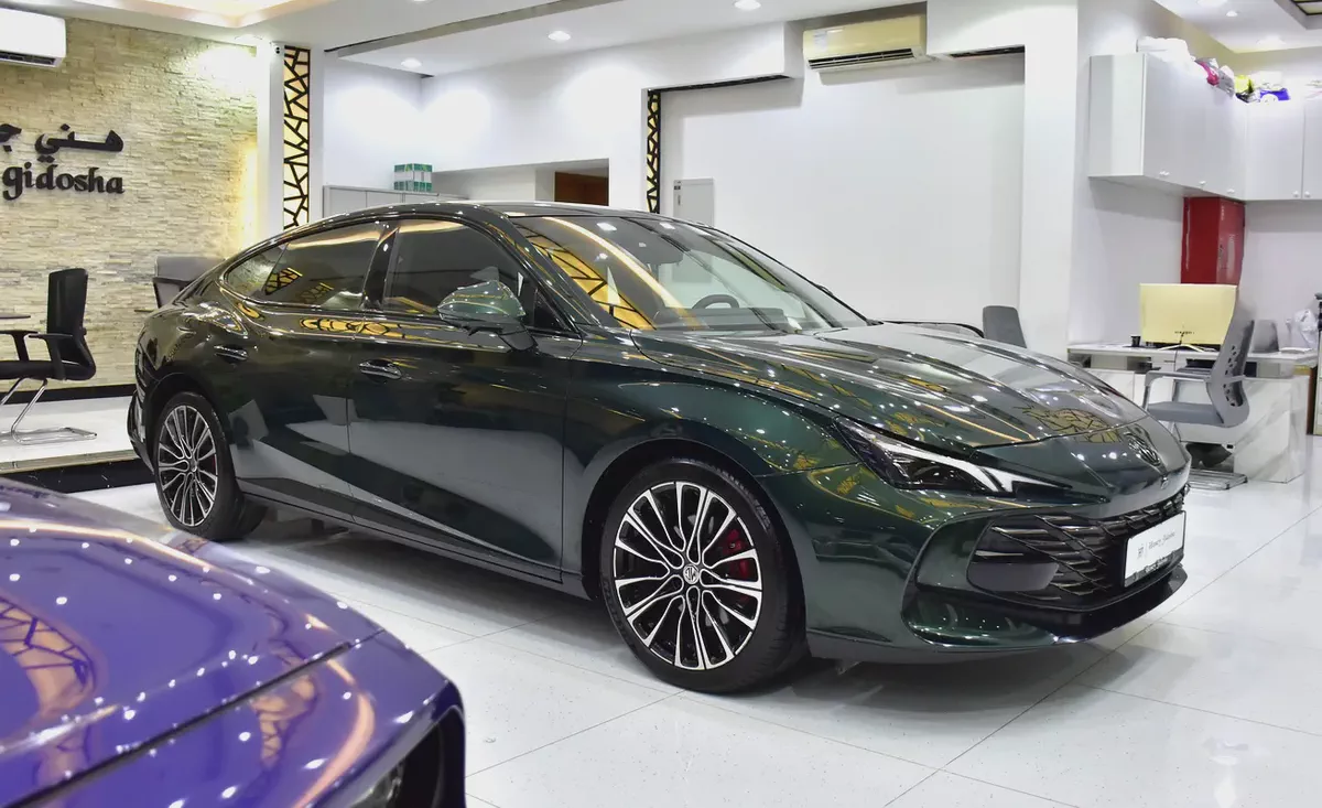 AED 936 EMi for 5Yrs | MG 7 405 VTGi ( 2023 Model ) in Green Color Chinese Specs-2-2