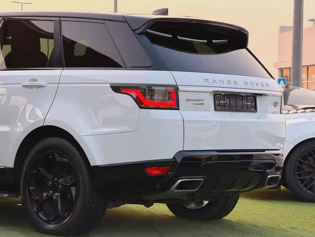 2018 Land Rover Range Rover Sport SE - American Specs - Excellent Condition-3-3